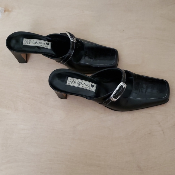 Heels - Picture 2 of 2